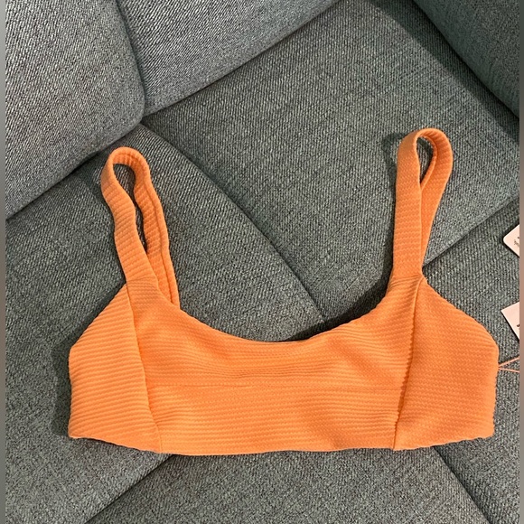 NWT L*SPACE Jess Bikini Top in Peach - Picture 4 of 9